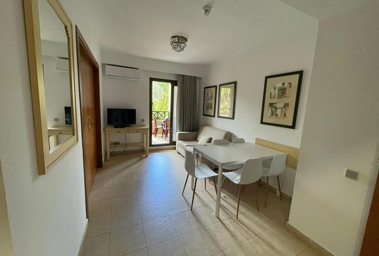 Apartment Planta Baja En Jardines De Isla Canela